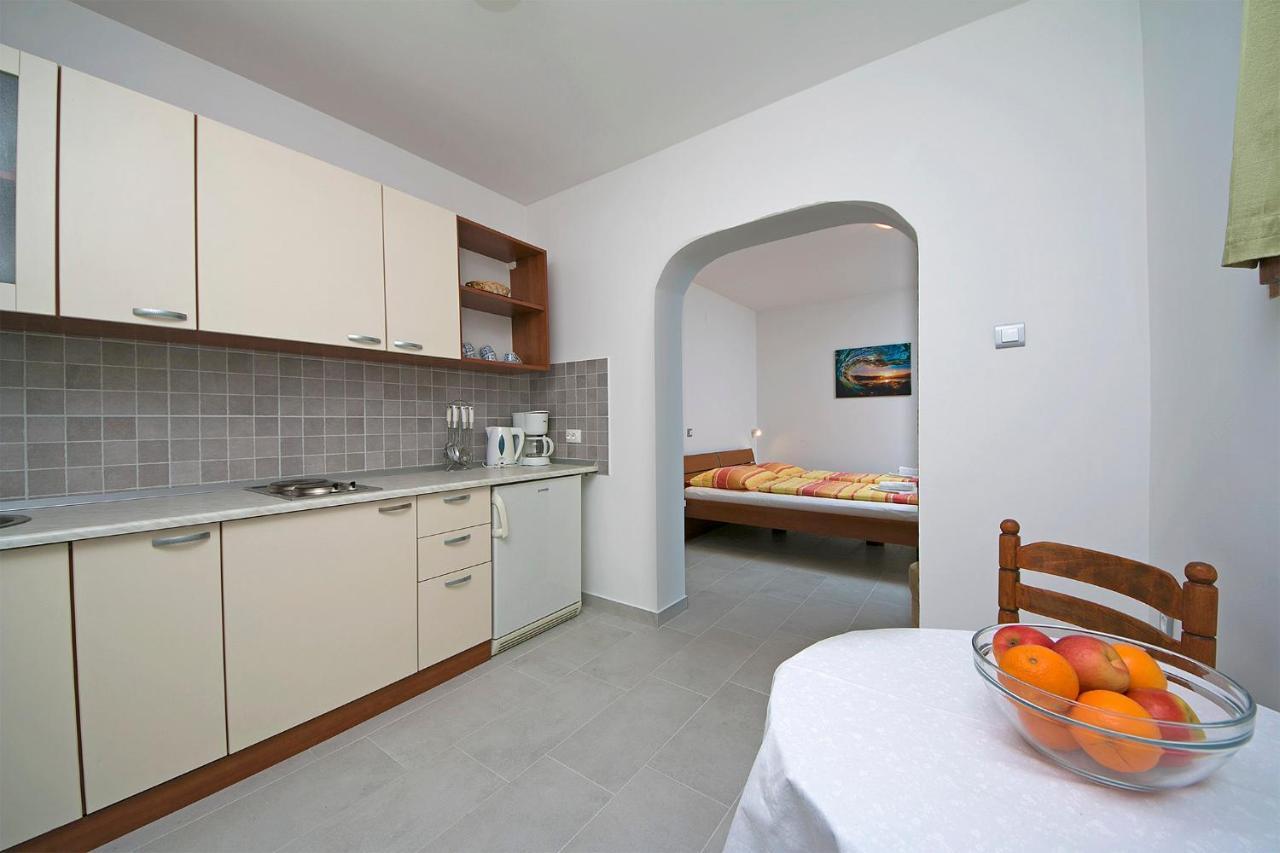 Adria Brela Apartments Luaran gambar