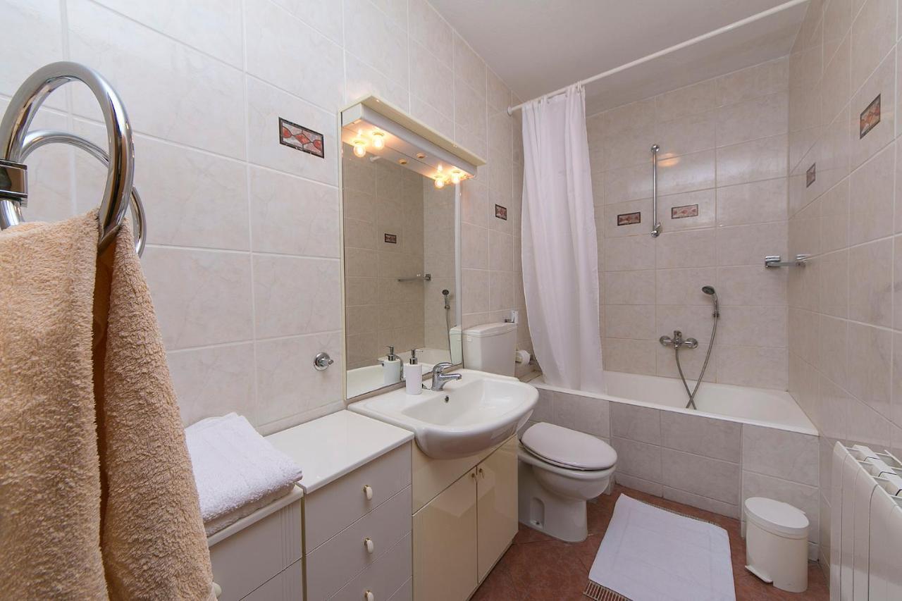 Adria Brela Apartments Luaran gambar