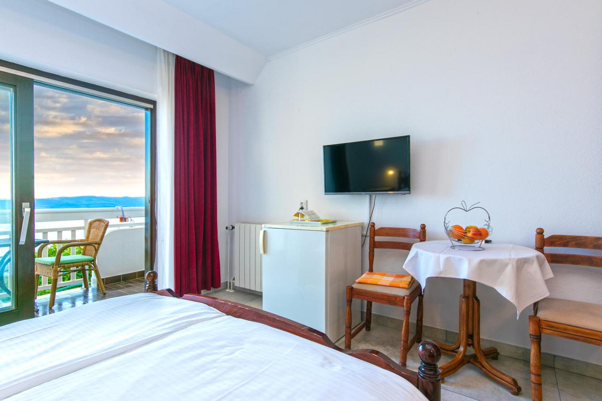 Adria Brela Apartments Luaran gambar