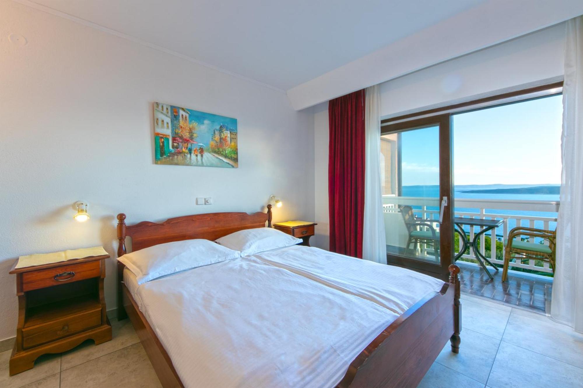 Adria Brela Apartments Luaran gambar