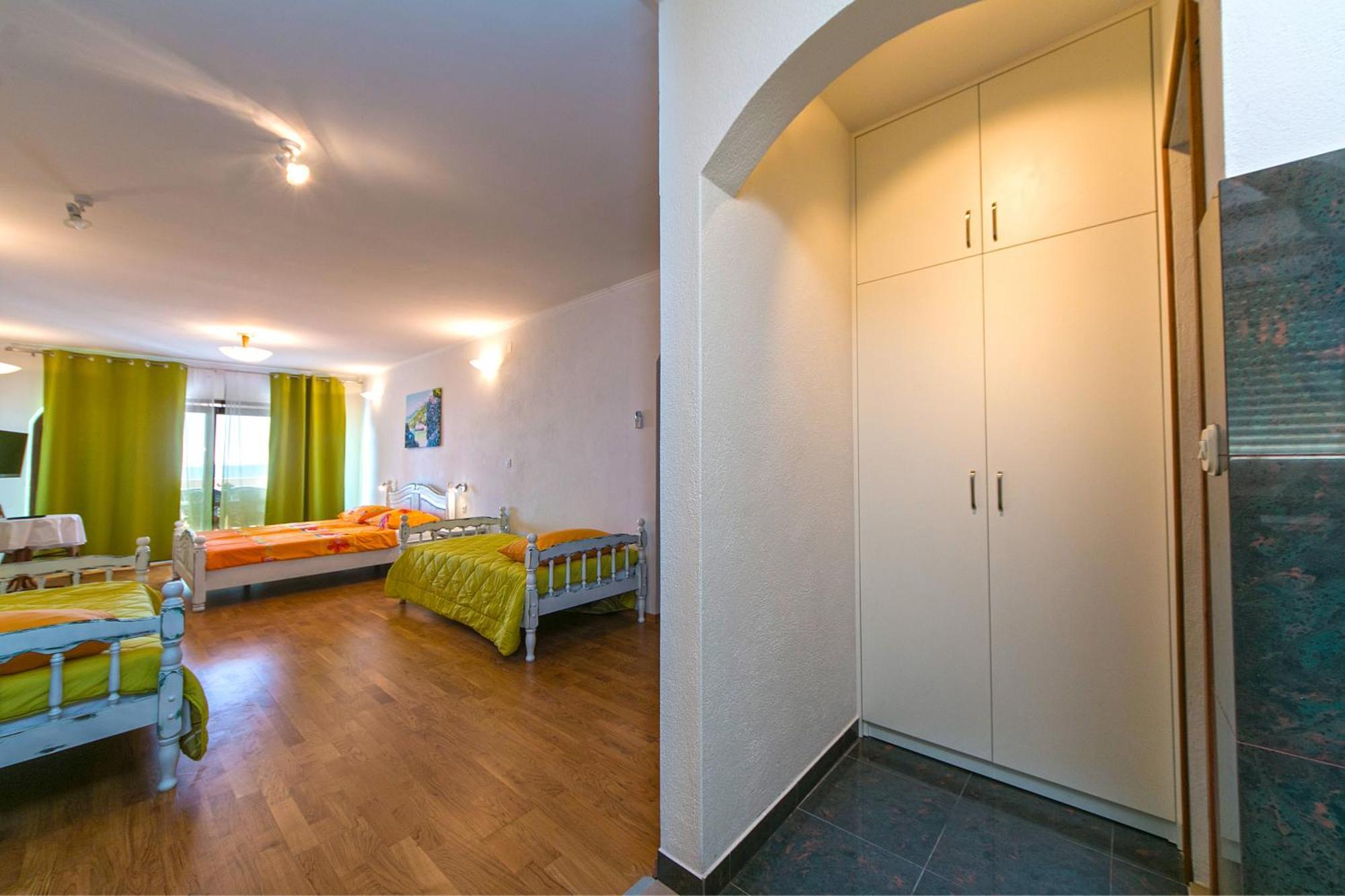 Adria Brela Apartments Bilik gambar