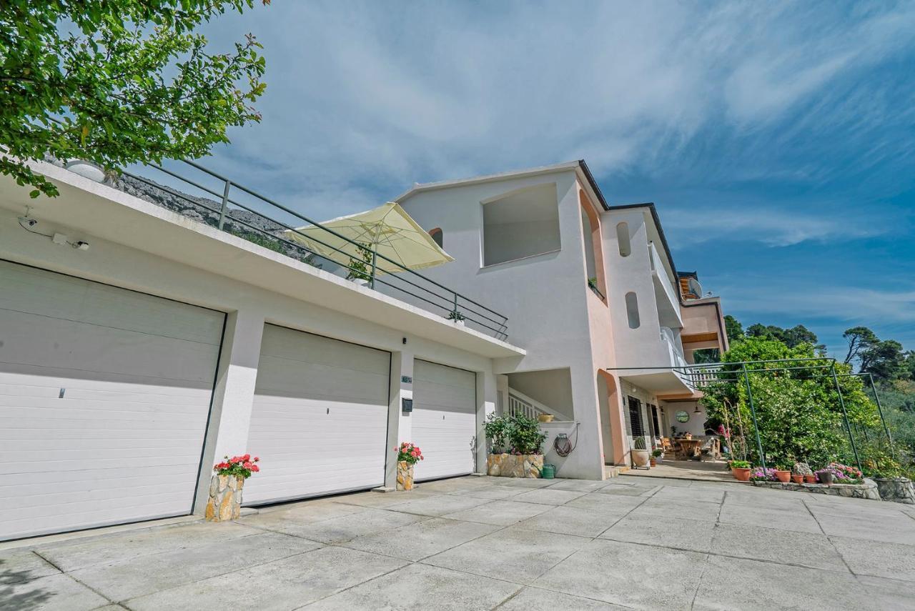 Adria Brela Apartments Luaran gambar